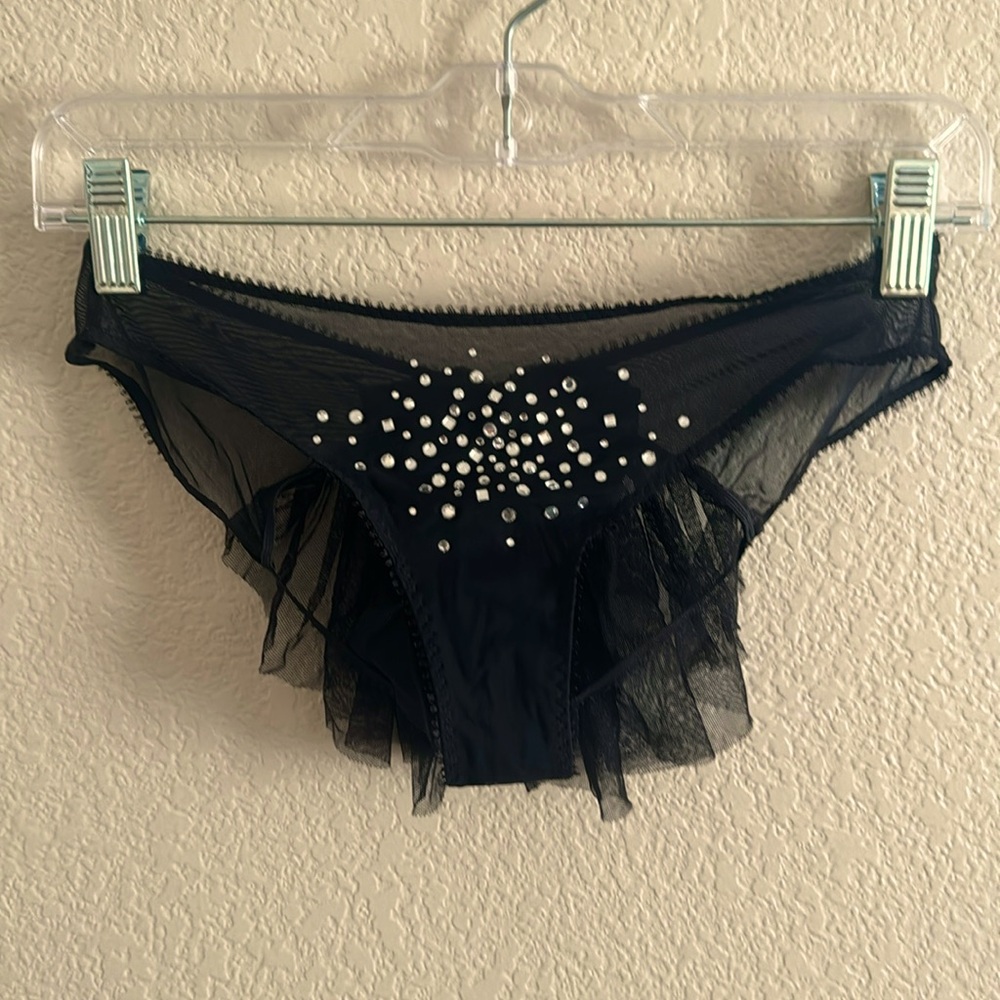 NWOT Bow Back Panties